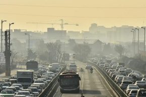 ارزانیِ جانِ ایرانیان / نقش خودروهای داخلی در آلودگی هوا و تصادفات
